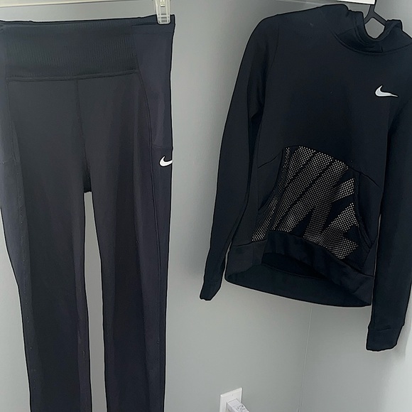 Nike Other - Older Kids Black Nike Therma-FIT Hoodie And Nike Leggings